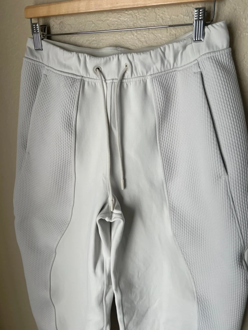 Lululemon ivory mixed fabric relaxed taper pants - Picture 3 of 10